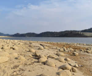 Jezioro Czorsztyńskie coraz bardziej wysycha