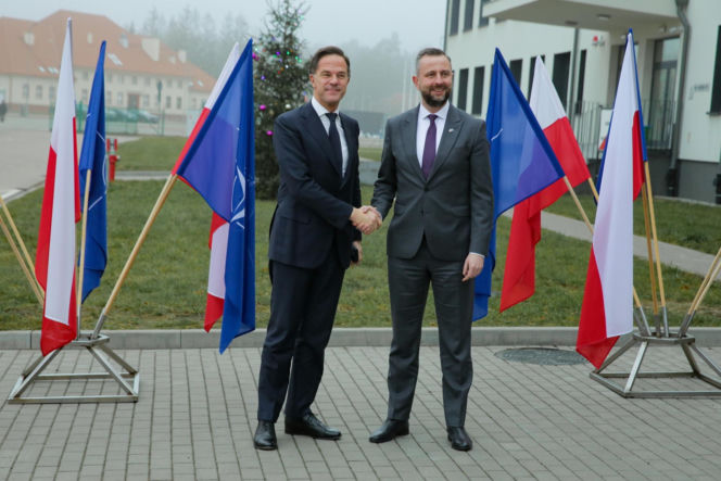 Szef NATO na mazurskim poligonie. Mark Rutte ostrzegł Putina: „Jesteśmy zjednoczeni i gotowi