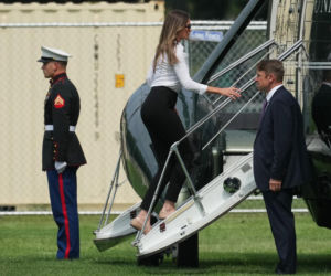 Trump obsypuje młode asystentki pieniędzmi! Na Święta