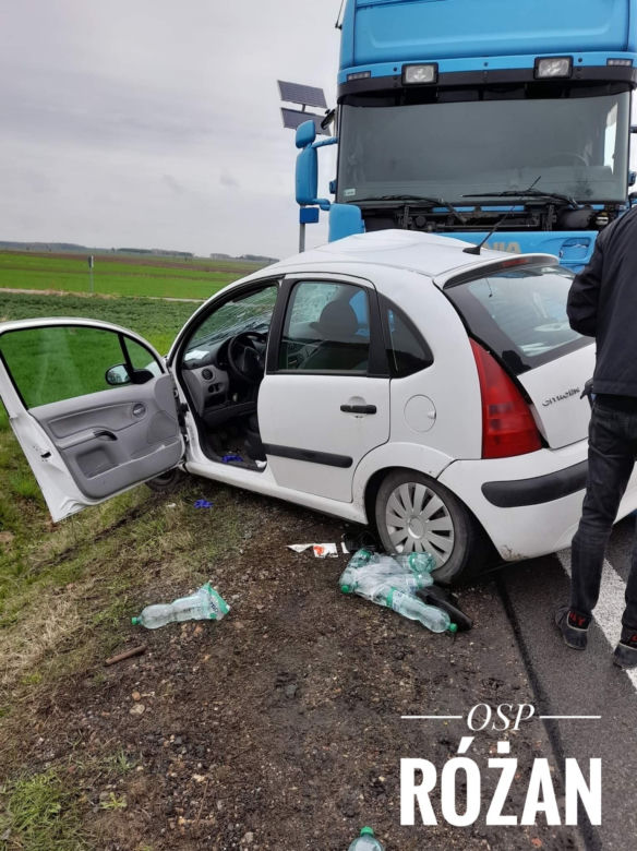 Koszmarny wypadek pod Makowem Mazowieckim! 2-latek z citroena zabrany przez śmigłowiec [ZDJĘCIA]