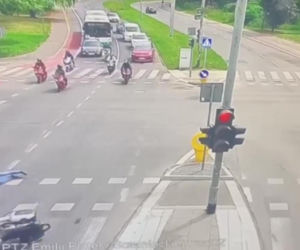 Niebezpieczny popis motocyklisty