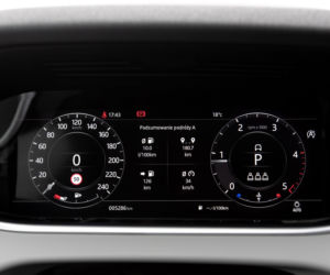 Range Rover Evoque D240 HSE vs Lexus UX 250h 