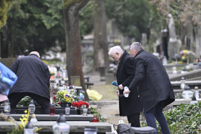 Tak Jarosław Kaczyński spędził Wielką Sobotę