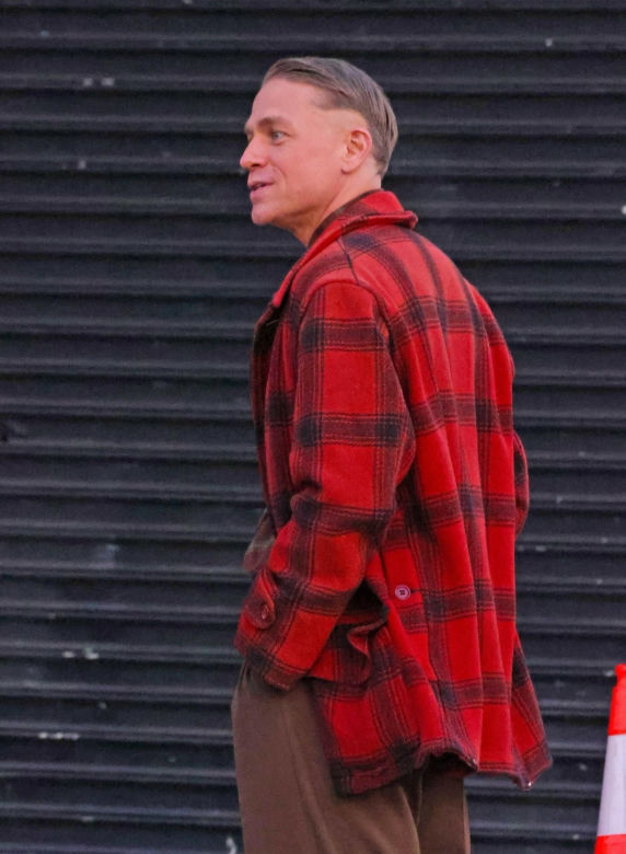 Trwają prace nad trzecim sezonem serialu Netflixa „Potwór”. W kolejnej odsłonie zagra Charlie Hunnam!