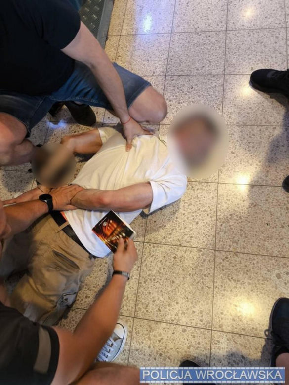 Wrocław. Zabójstwo i pożar na terenie ogródków działkowych. 37-letni sprawca zatrzymany [ZDJĘCIA].