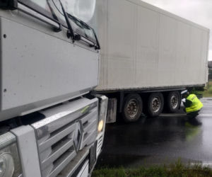 Poważny wypadek w Brzozówce niedaleko Torunia! Trzy osoby w szpitalu!