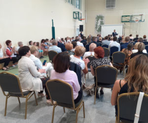 Dąbrówka Stany, gmina Skórzec: nowym wozem strażackim, po nowej drodze, do nowej szkoły