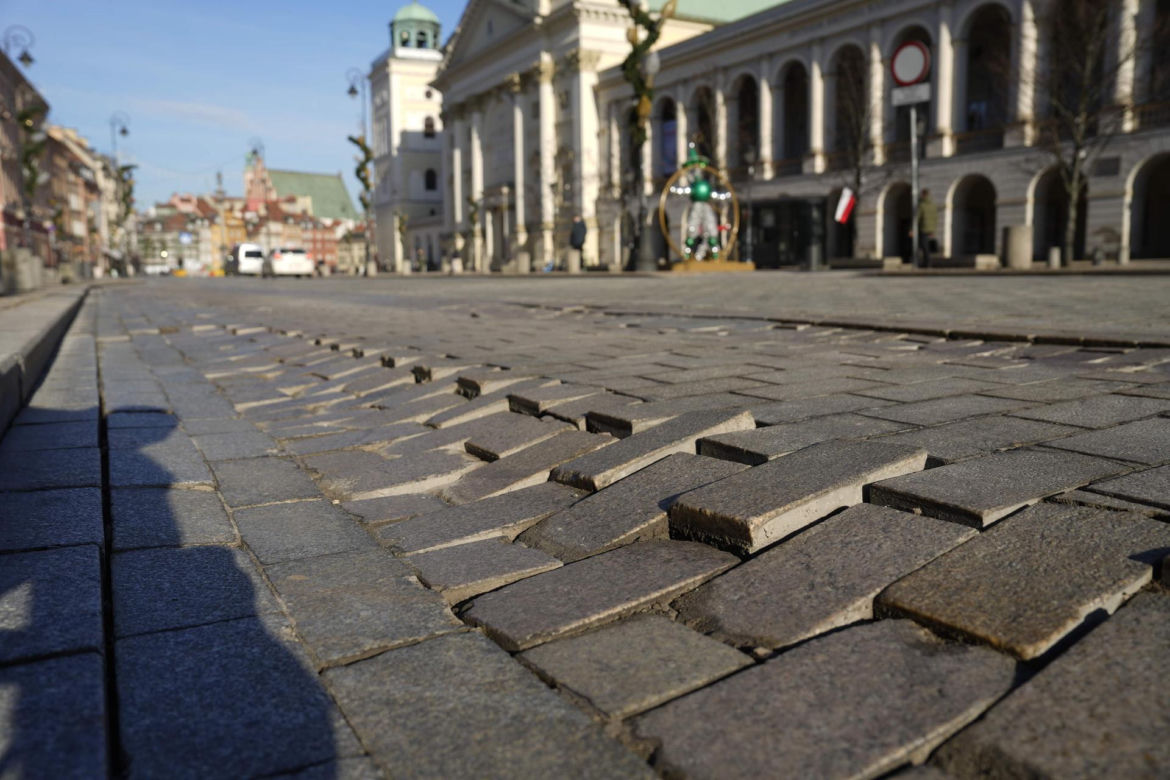 Drogowcy wybrali wykonawcę remontu Krakowskiego Przedmieścia. Potrwa 8 miesięcy!