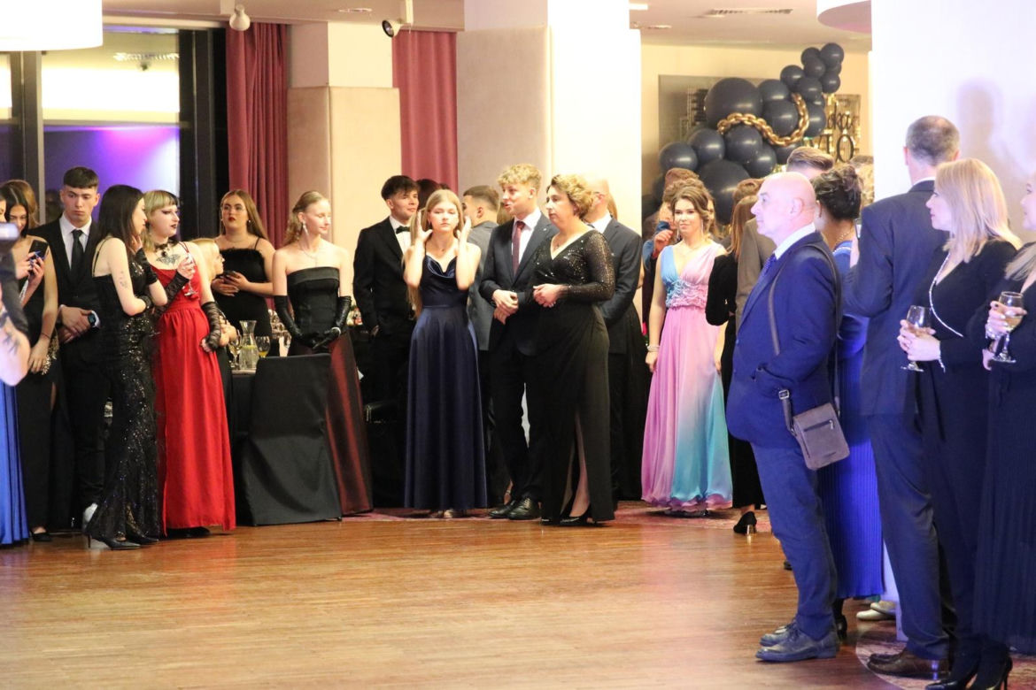 Studniówka IV Liceum Ogólnokształcącego im. Mikołaja Kopernika w Rzeszowie