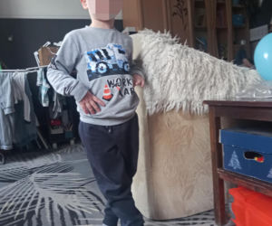 Bił, katował, a nawet przypalał genitalia 6-letniego Maksia. Chłopczyk umierał w męczarniach. Matka tylko się patrzyła