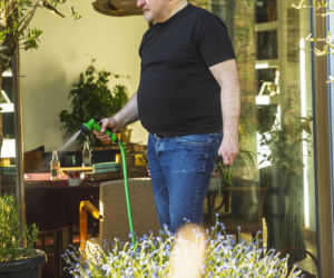 Poseł Kowal ogrodnik
