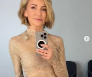 Anna Wyszkoni pokazała ciało w złotej kreacji. Lepiej niż niejedna 20-latka!