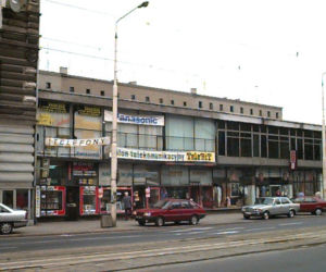 Ulica Krzywoustego w latach 90.
