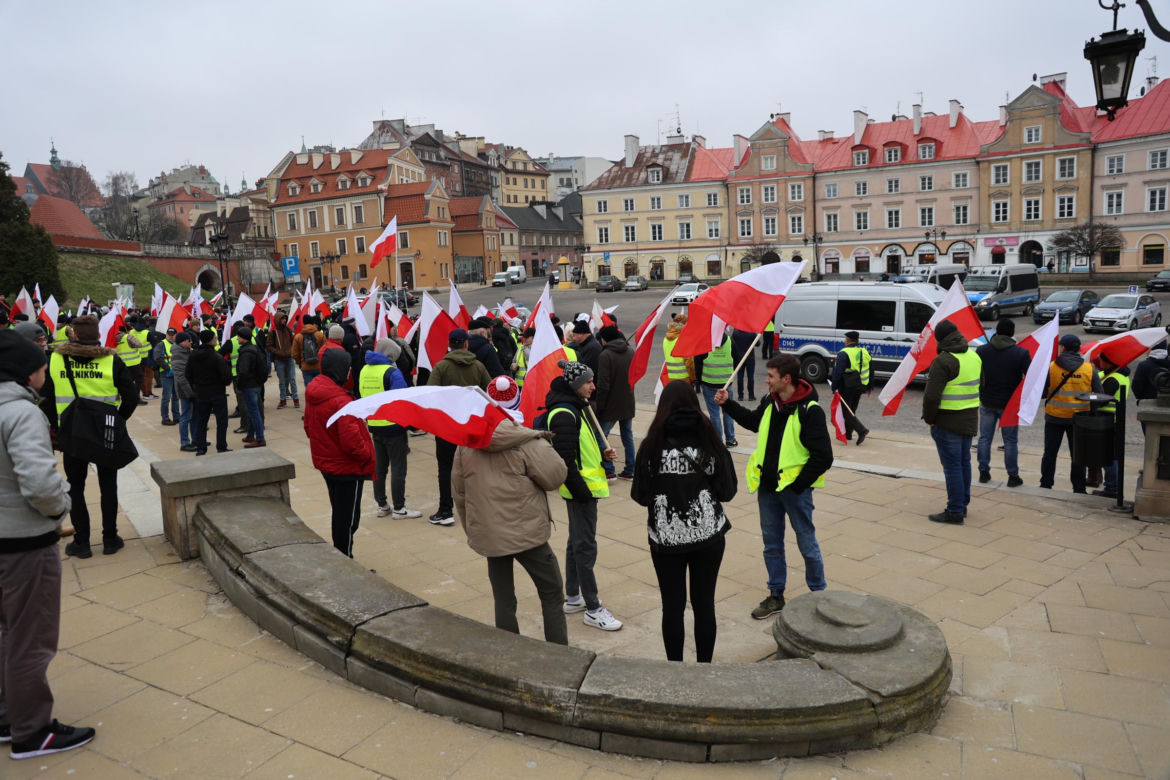 Protest rolników 20 marca w Lublinie. Przeszli ulicami miasta pod LUW