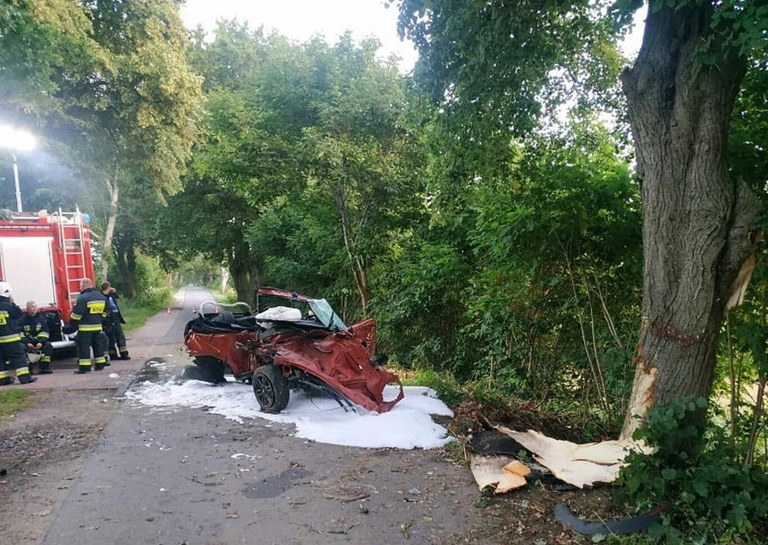Trzech młodych chłopców ginie w koszmarnym wypadku w województwie Pomorskim
