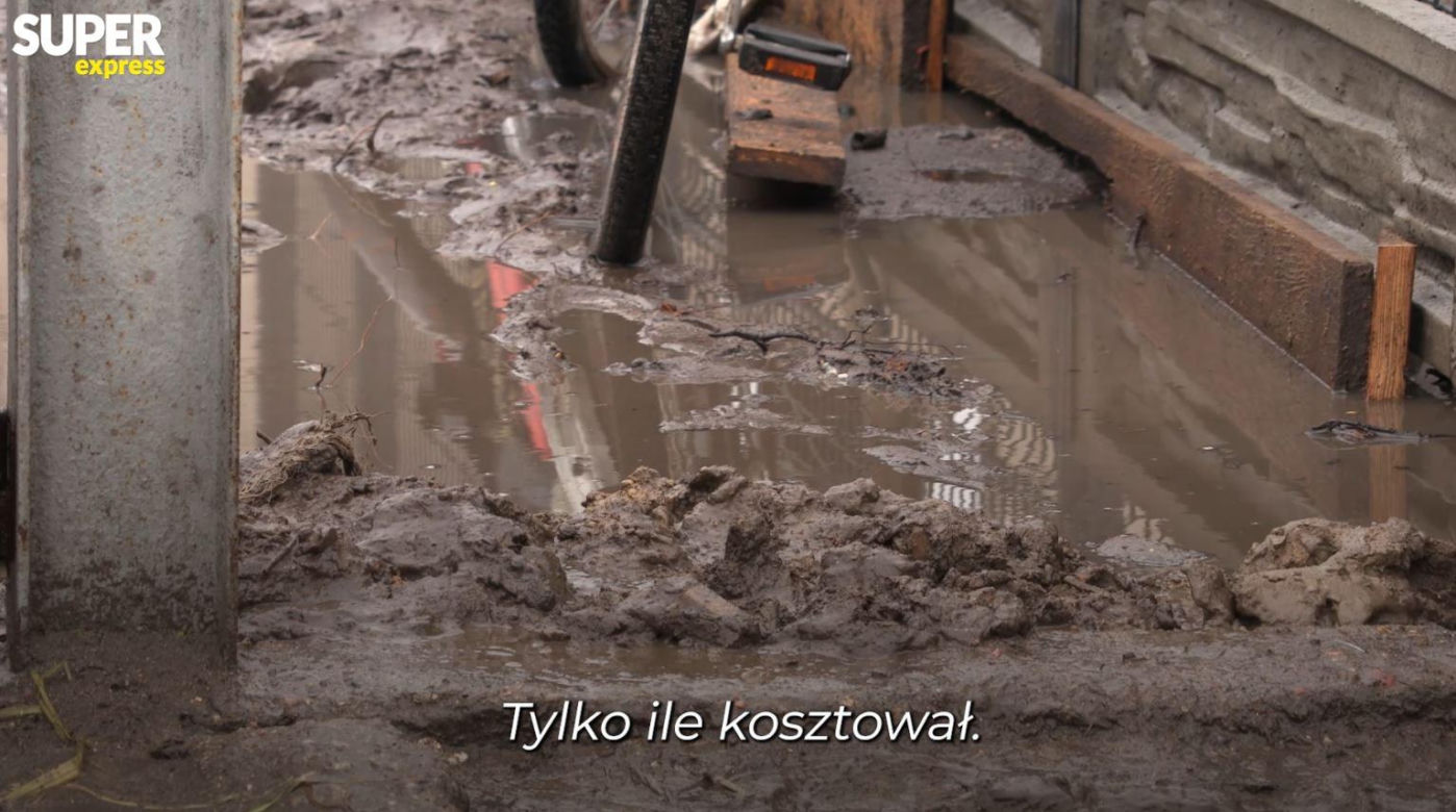 Rolnicy. Podlasie. Gienek z Plutycz chciał dobrze, ale wyszło tragicznie. Co na to turystki w białych kozaczkach?