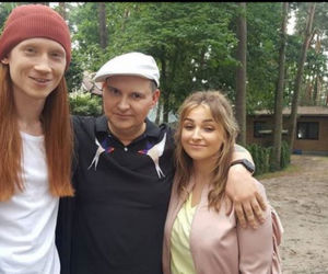 Barwy szczęścia po wakacjach 2018. Klara (Olga Jankowska), Waldemar Kniewski (Michał Witkowski), Marcel Borowiec