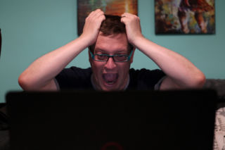 Miała być inwestycja życia, stracił ponad 100 tys. złotych! 40-latek ofiarą oszustów