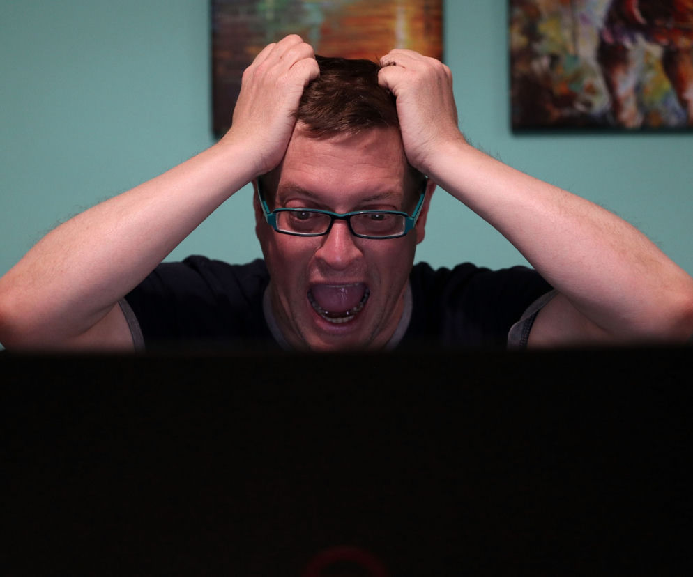 Miała być inwestycja życia, stracił ponad 100 tys. złotych! 40-latek ofiarą oszustów