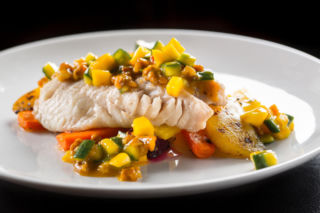 Poczuj smak lata nawet w środku zimy. Przepis na dorsza, który robi wrażenie