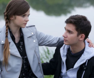 M jak miłość odc. 1452 po wakacjach 2019. Lilka (Monika Mielnicka), Mateusz (Krystian Domagała)