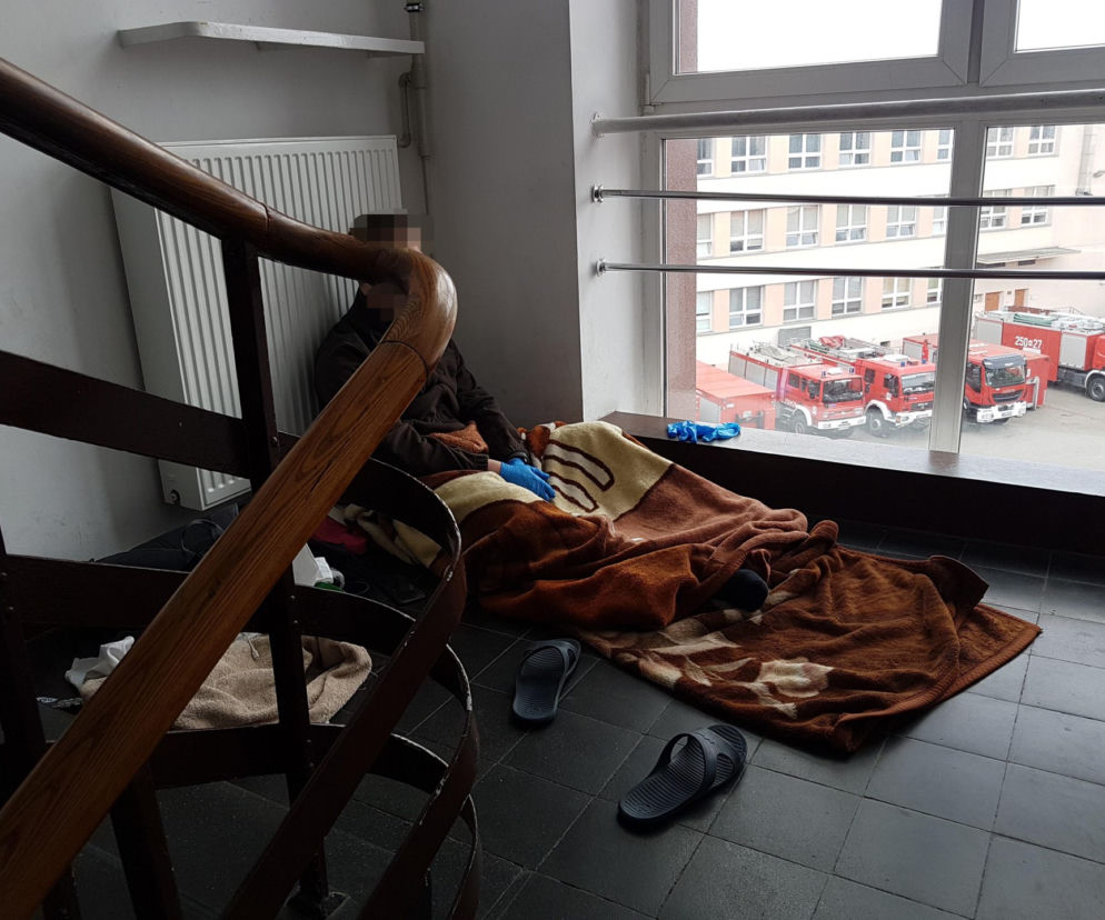 Strażacy uwięzieni na kwarantannie