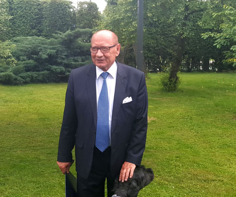 Kontrowersyjny roast o Tadeuszu Ferencu. Padło mnóstwo obraźliwych słów