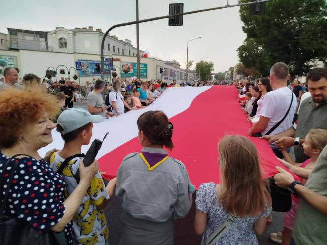 „Cześć i chwała bohaterom!”. Siedlczanie spotkali się w centrum miasta, by uczcić 82. rocznicę wybuchu Powstania Warszawskiego
