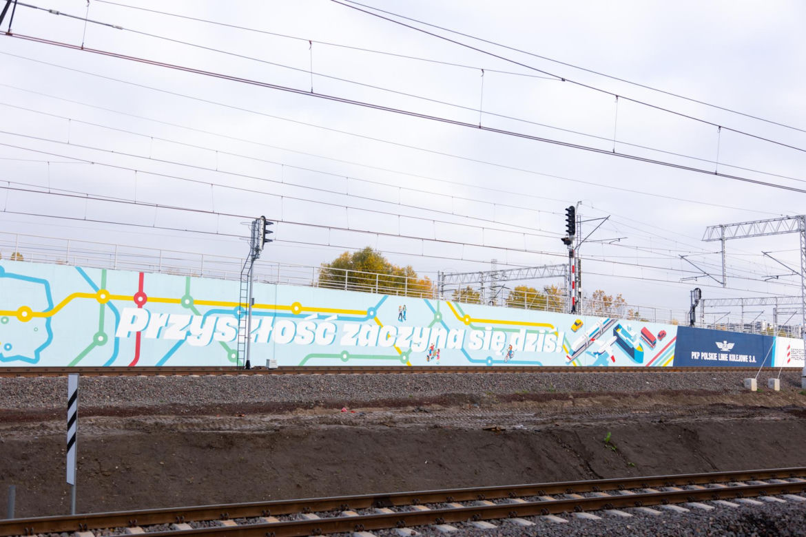 300-metrowy mural przy stacji Warszawa Zachodnia
