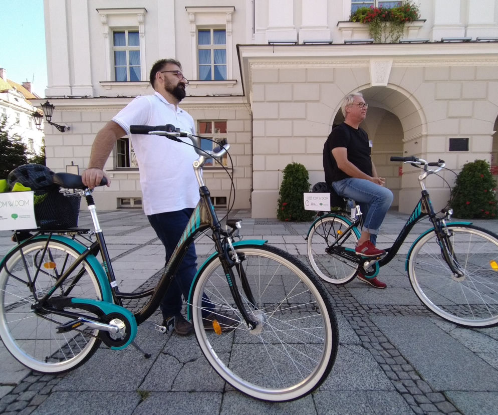 Tom w dom w Kaliszu. Książki z biblioteki z dostawą do domu