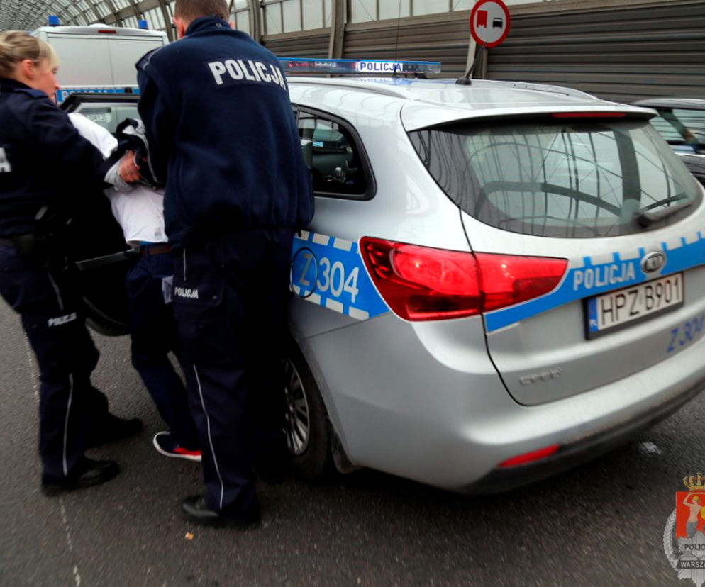 Rosjanin uciekał kradzionym BMW z Niemiec