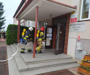 Dym i ewakuacje w szkołach powiatu iławskiego