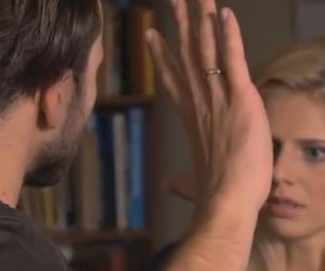Barwy szczęścia odc. 1050. Iwona Korycka (Izabela Zwierzyńska), Alek (Krzysztof Wach)