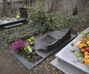 Tak wygląda grób prof. Jadwigi Staniszkis dwa lata po śmierci