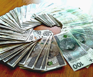 Kradli miliony z naszych kont! Gigantyczny przekręt dwóch gangów