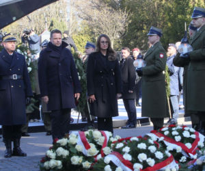 Obchody 16. rocznicy katastrofy smoleńskiej. Powązki