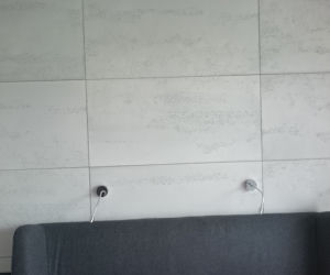 Beton architektoniczny - płyty betonowe na ścianie LUXUM