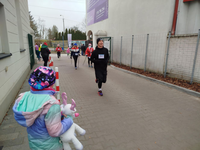 7. Charytatywny Bieg Mikołajkowy z Dwójką w Siedlcach 2025