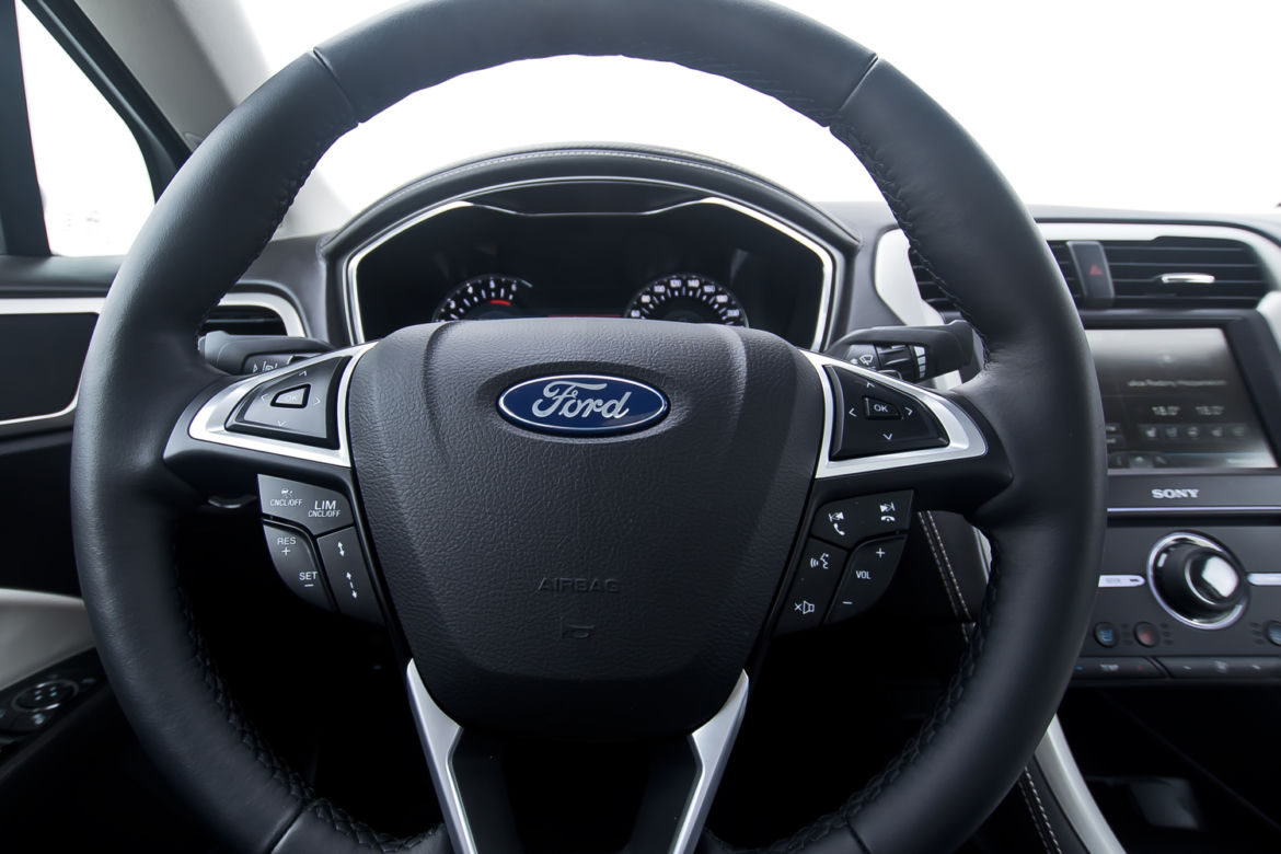 Ford Mondeo Vignale 2.0 TDCi 210 KM Twin-turbo PowerShift