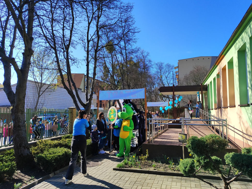 Na terenie Publicznego Przedszkola nr 3 odbył się bieg "Rozwiń skrzydła"