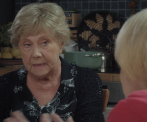 M jak miłość, odcinek 1910: Barbara (Teresa Lipowska), Kisielowa (Małgorzata Rożniatowska)