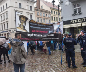 Tak wyglądał protest Zakończyć plandemię w Toruniu