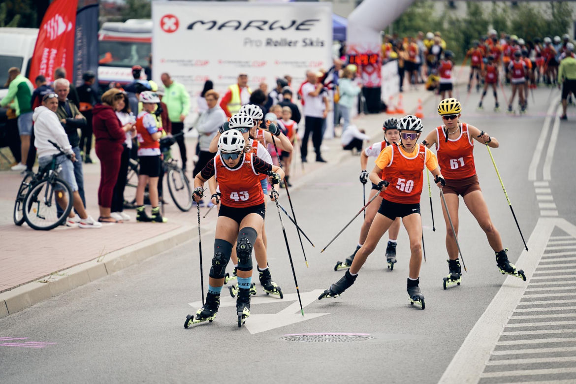 W pierwszym dniu zawodów o Puchar Polski w biegach na nartorolkach Marwe Cup zawodnicy wzięli udział w sprincie techniką dowolną