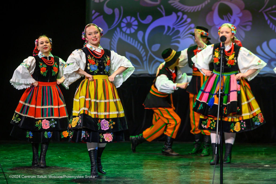 Koncert wielkanocny Zespołu Pieśni i Tańca Świerczkowiacy w Centrum Sztuki Mościce