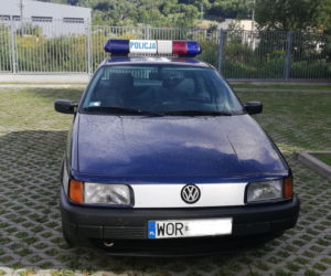 A to byli przebierańcy! Lewi policjanci zatrzymani w fałszywym radiowozie