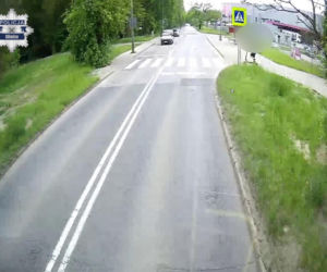 11latek wjechał hulajnoga pod autobus
