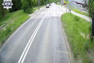 11latek wjechał hulajnoga pod autobus