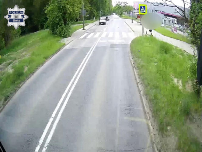 11latek wjechał hulajnoga pod autobus