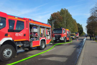 Miłków-Kolonia. Dom runął po wybuchu. Zginął 75-latek, jego żony i syna nie było w środku