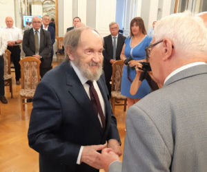 Ma 97 lat i zaskakuje formą! Janusz Terlecki z najwyższym odznaczeniem związkowym